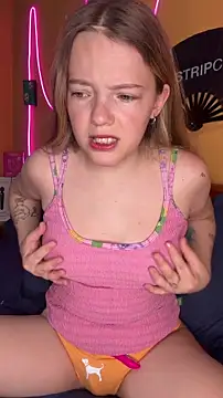 -veranito- online show from January 15, 3:11 am