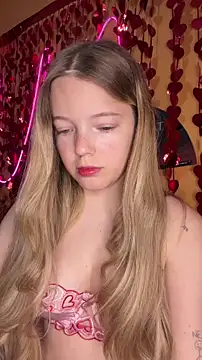 -veranito- online show from February 15, 3:03 am