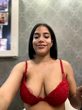 Snapshot of _Eurekaa_ chatting on October 26, 1:22 am Eurekaa online show from October 26, 1:22 am