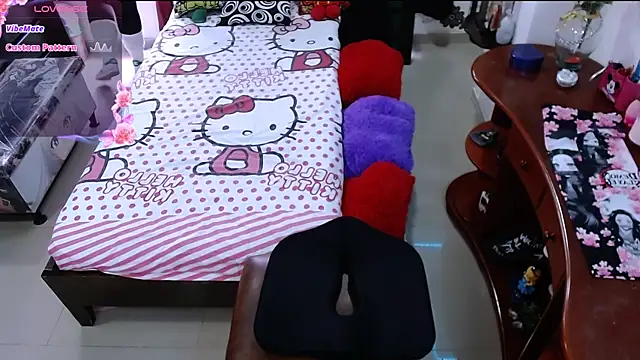 lufek23 online show from January 8, 7:45 pm