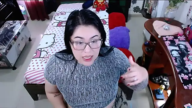 lufek23 online show from March 12, 8:10 pm