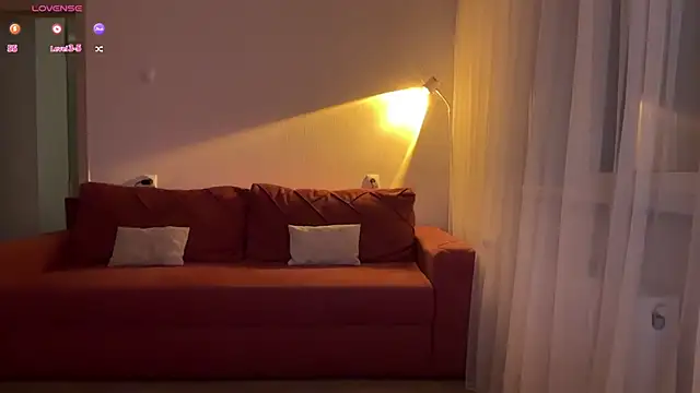 anyeess online show from December 6, 4:38 pm