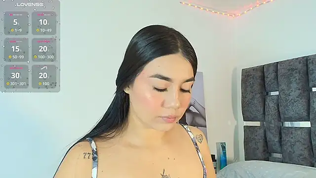 Natasharuso online show from December 16, 1:38 pm