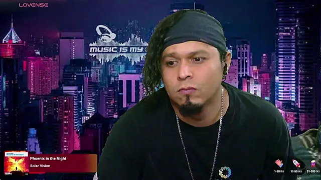 Snapshot of chino_roz chatting on February 24, 9:10 am chino roz online show from February 24, 9:10 am