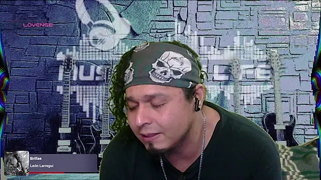 Snapshot of chino_roz chatting on March 4, 4:52 pm chino roz online show from March 4, 4:52 pm