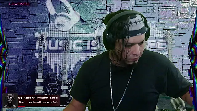Snapshot of chino_roz chatting on March 6, 11:36 am chino roz online show from March 6, 11:36 am