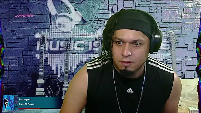 Snapshot of chino_roz chatting on March 10, 12:48 pm chino roz online show from March 10, 12:48 pm