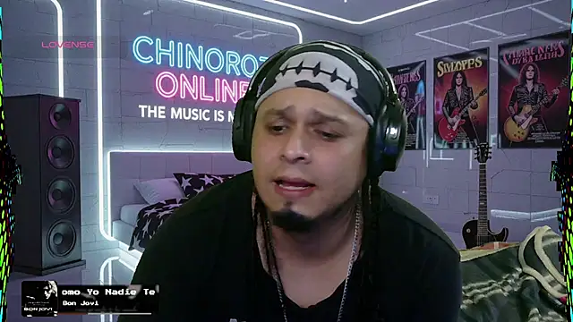 Snapshot of chino_roz chatting on October 12, 11:20 am chino roz online show from October 12, 11:20 am