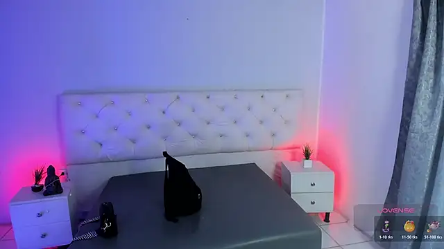 Aron cruz online show from November 28, 1:36 pm