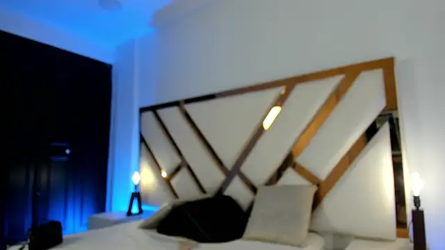 Aron cruz online show from April 16, 1:01 pm