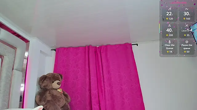 kimjonnes01 online show from January 10, 2:46 am