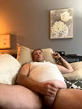 Snapshot of bigjoe7668 chatting on November 16, 5:13 am bigjoe7668 online show from November 16, 5:13 am