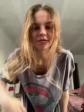 LeyaJohnson online show from March 21, 1:23 pm