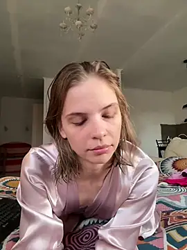 LeyaJohnson online show from October 16, 1:45 pm