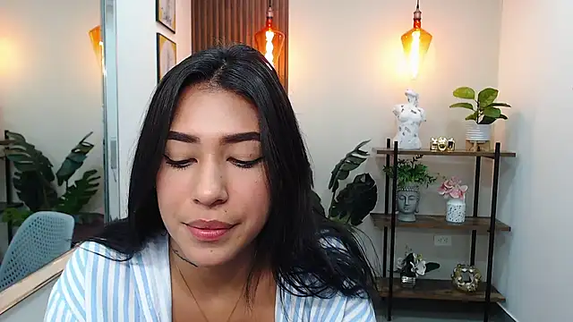 Sassy--Girl online show from January 16, 6:48 pm