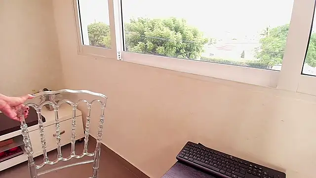 Sassy--Girl online show from October 3, 6:05 pm