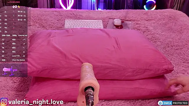 Valeria Night online show from December 8, 9:35 am