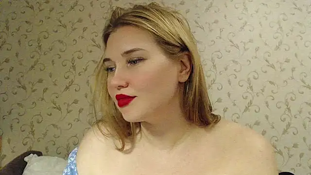 Snapshot of mmmPinUpGirl chatting on December 8, 1:56 am mmmPinUpGirl online show from December 8, 1:56 am