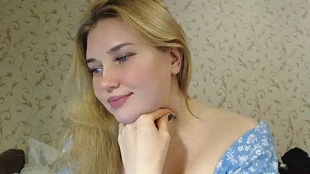 Snapshot of mmmPinUpGirl chatting on January 19, 1:53 am mmmPinUpGirl online show from January 19, 1:53 am