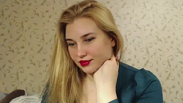 Snapshot of mmmPinUpGirl chatting on February 28, 7:25 pm mmmPinUpGirl online show from February 28, 7:25 pm