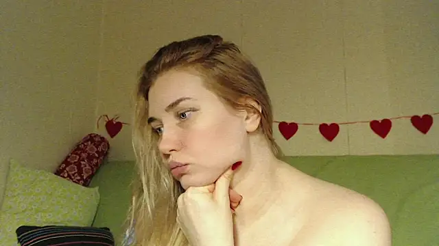 mmmPinUpGirl online show from February 19, 10:33 am