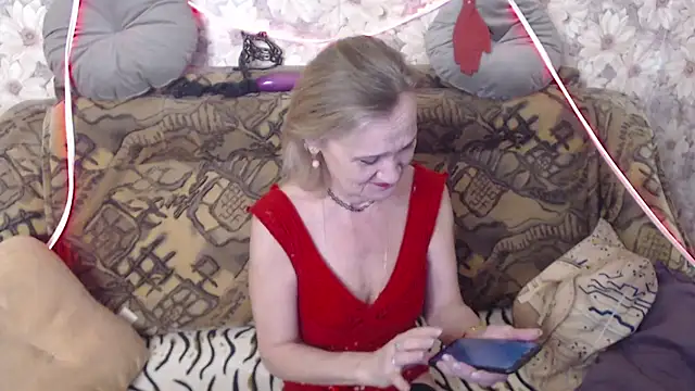 Snapshot of MissBekker chatting on November 1, 10:56 pm MissBekker online show from November 1, 10:56 pm