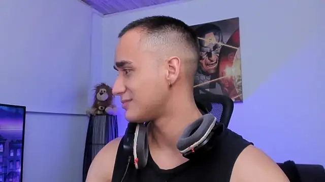 AlexRivera6 online show from December 16, 12:26 am