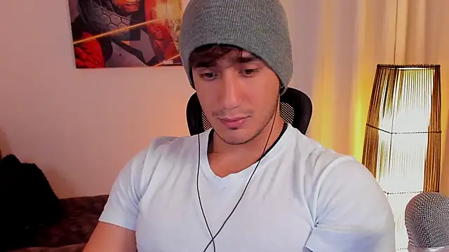 Snapshot of AlexRivera6 chatting on April 30, 4:35 pm AlexRivera6 online show from April 30, 4:35 pm