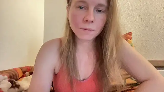 SweetLucy96 online show from March 21, 10:39 am