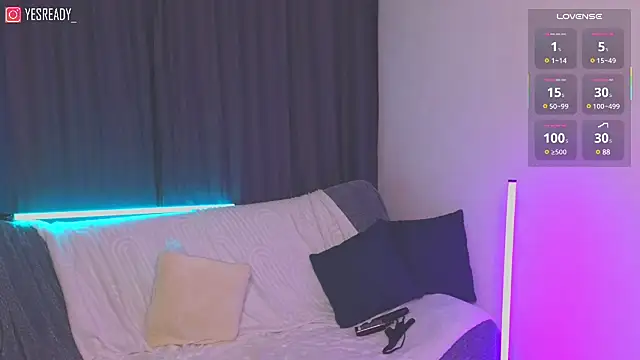 Snapshot of Eva_Doo chatting on February 28, 12:32 am Eva Doo online show from February 28, 12:32 am