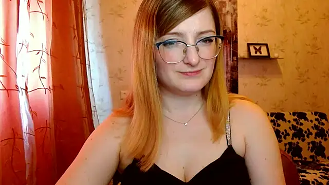 Snapshot of Arielsssplash chatting on March 19, 12:01 pm Arielsssplash online show from March 19, 12:01 pm