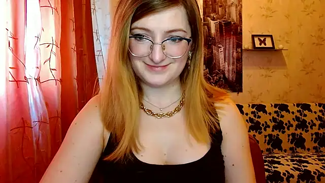 Snapshot of Arielsssplash chatting on March 20, 7:58 am Arielsssplash online show from March 20, 7:58 am