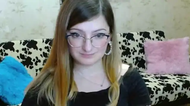 Snapshot of Arielsssplash chatting on September 23, 7:00 am Arielsssplash online show from September 23, 7:00 am