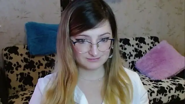 Snapshot of Arielsssplash chatting on October 1, 6:52 am Arielsssplash online show from October 1, 6:52 am