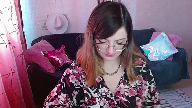 Arielsssplash online show from March 24, 6:40 am