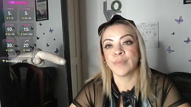 LIila28six online show from January 23, 1:30 am