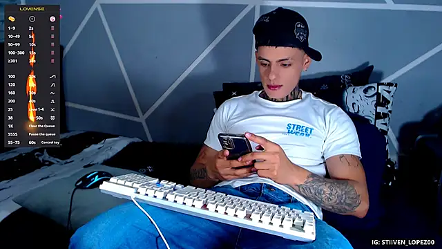 danilohot 19 online show from September 14, 7:46 pm