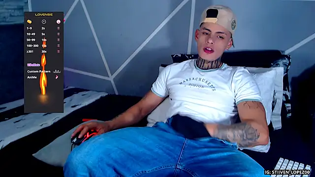 danilohot 19 online show from October 4, 9:24 pm