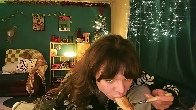 ClancyMorissey online show from December 1, 6:57 pm