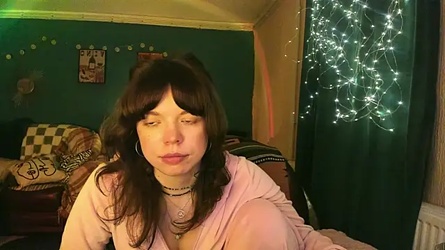 ClancyMorissey online show from March 7, 6:16 pm