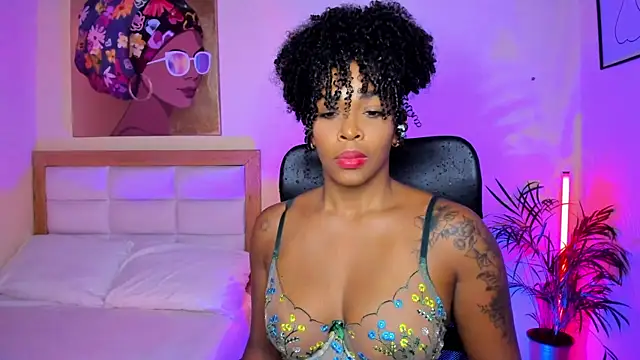 AitanaBrown  online show from April 14, 9:32 pm