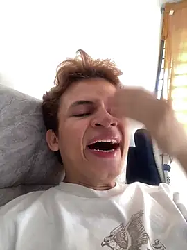 Leon Wild online show from April 18, 9:37 pm