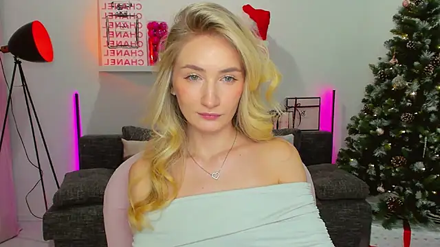 bella  rose online show from December 16, 1:11 pm