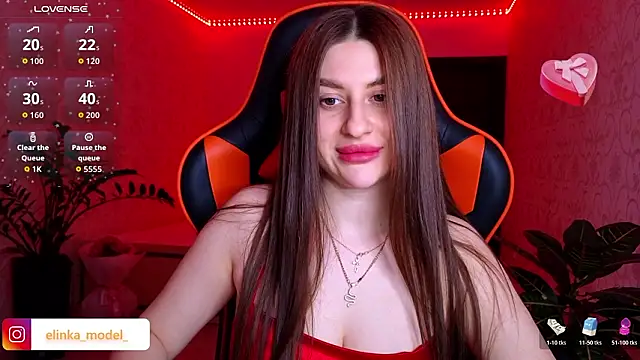 Elishka  online show from February 14, 9:55 pm