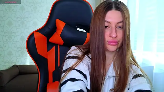 Elishka  online show from May 1, 5:45 am