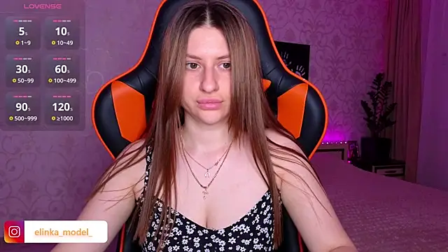 Elishka  online show from July 17, 8:03 pm