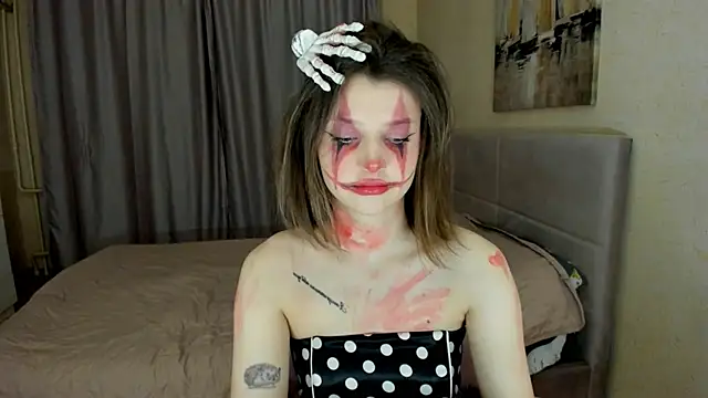 SoniNesti online show from October 31, 2:51 pm