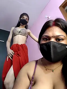 cutee  crazy online show from April 4, 2:03 pm