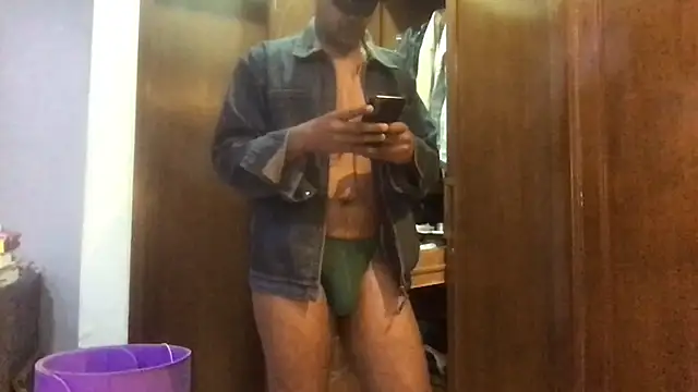 Snapshot of bangalidickolo chatting on February 9, 1:46 pm bangalidickolo online show from February 9, 1:46 pm