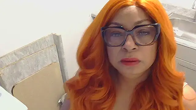 Snapshot of MSweetLindaParks chatting on September 17, 2:41 pm MSweetLindaParks online show from September 17, 2:41 pm